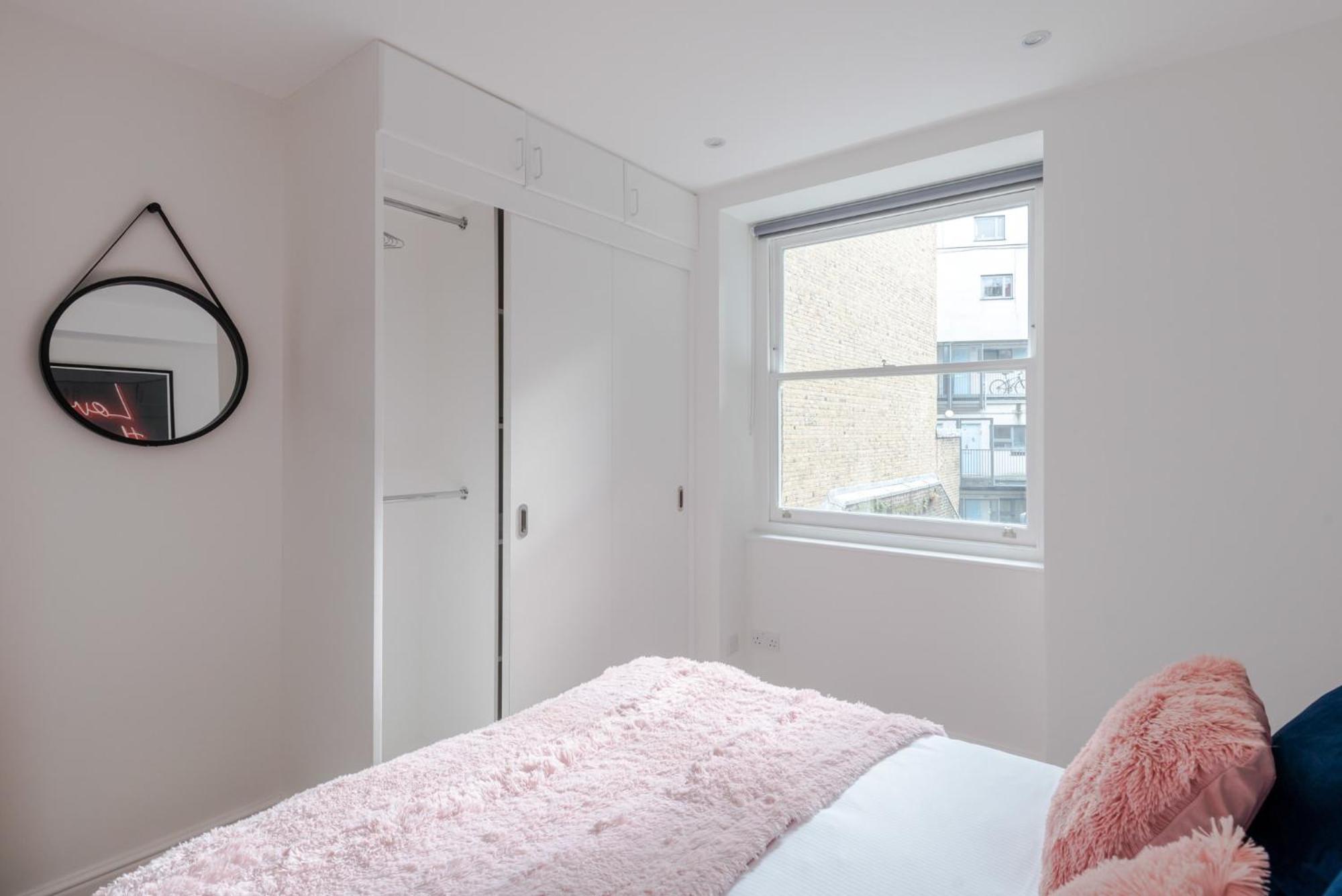 The Sensual Breeze - Fitzrovia London
